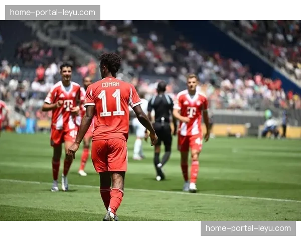 伤停补时7分钟,拜仁获得前场定位球,诺伊尔也冲入对方禁区 伤停补时7分钟,拜仁获得前场定位球,诺伊尔也冲入对方禁区